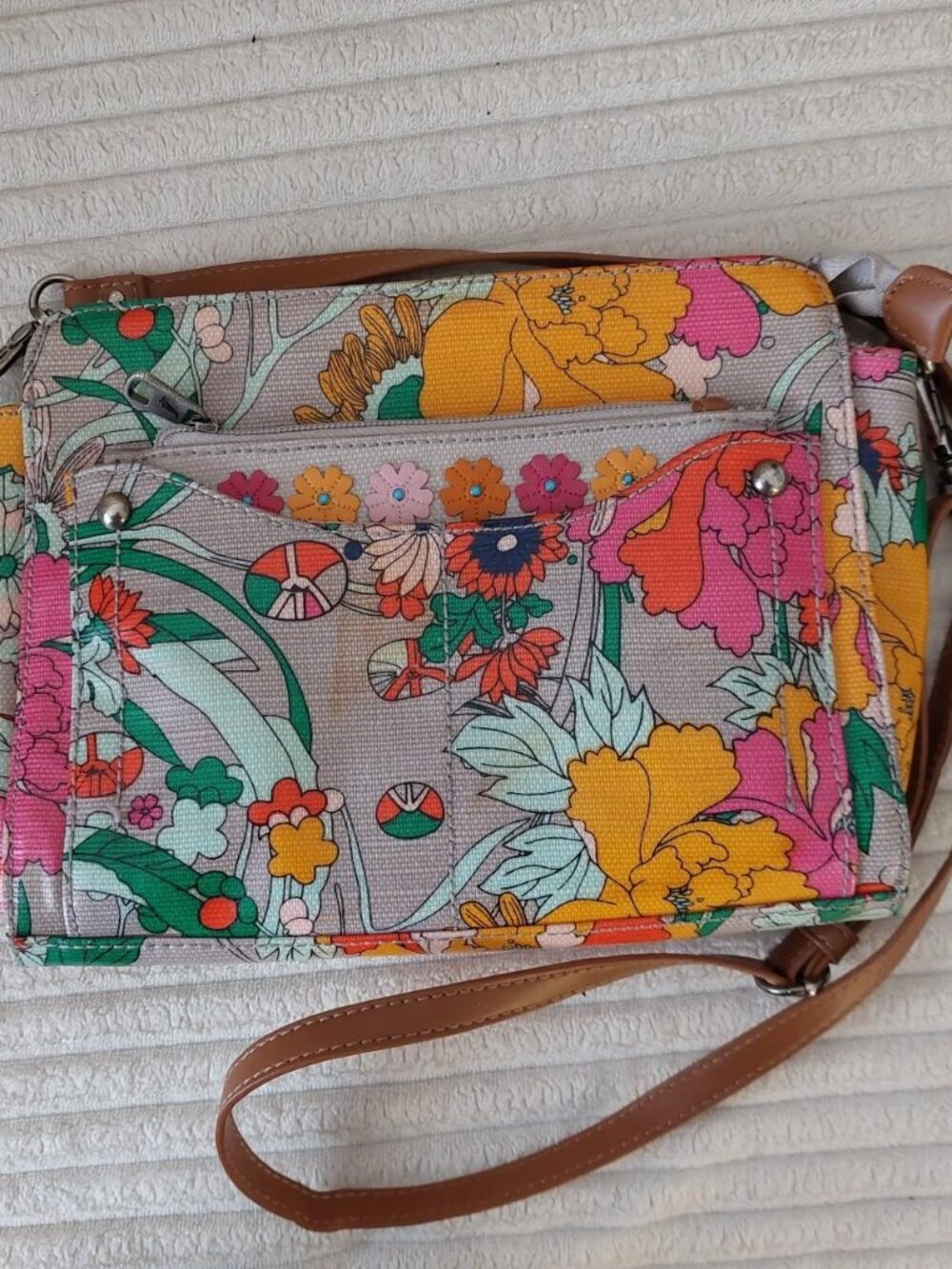 sakroots Floral crossbody bag with multiple pockets 2 piece bloom flower #floral